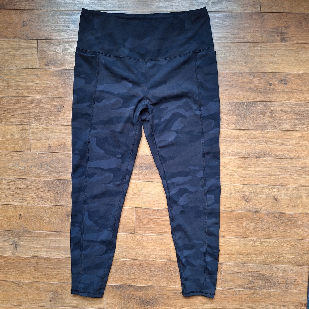 Spyder Highrise Black Camouflage Leggings With Pockets XL